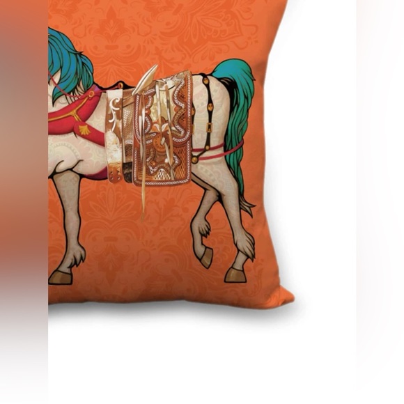 💐🔵Set of 2 - Horse Print Cushion Covers Without Filler - Picture 4 of 8